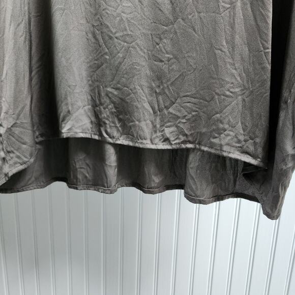 Vince Silk Shirred Drape Pullover Long Sleeve V neck Blouse in Frog - Picture 6 of 10